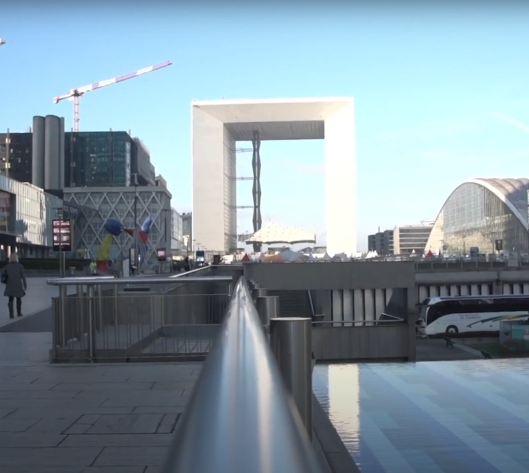 Zoye, le chic Coréen sur le marché de Noël de la défense